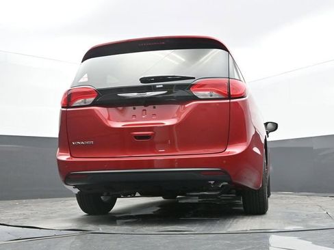 New 2025 Chrysler Voyager LX image 57