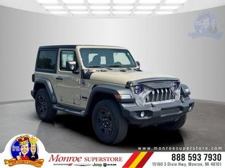 Certified 2022 Jeep Wrangler Sport AWD/4WD video 1