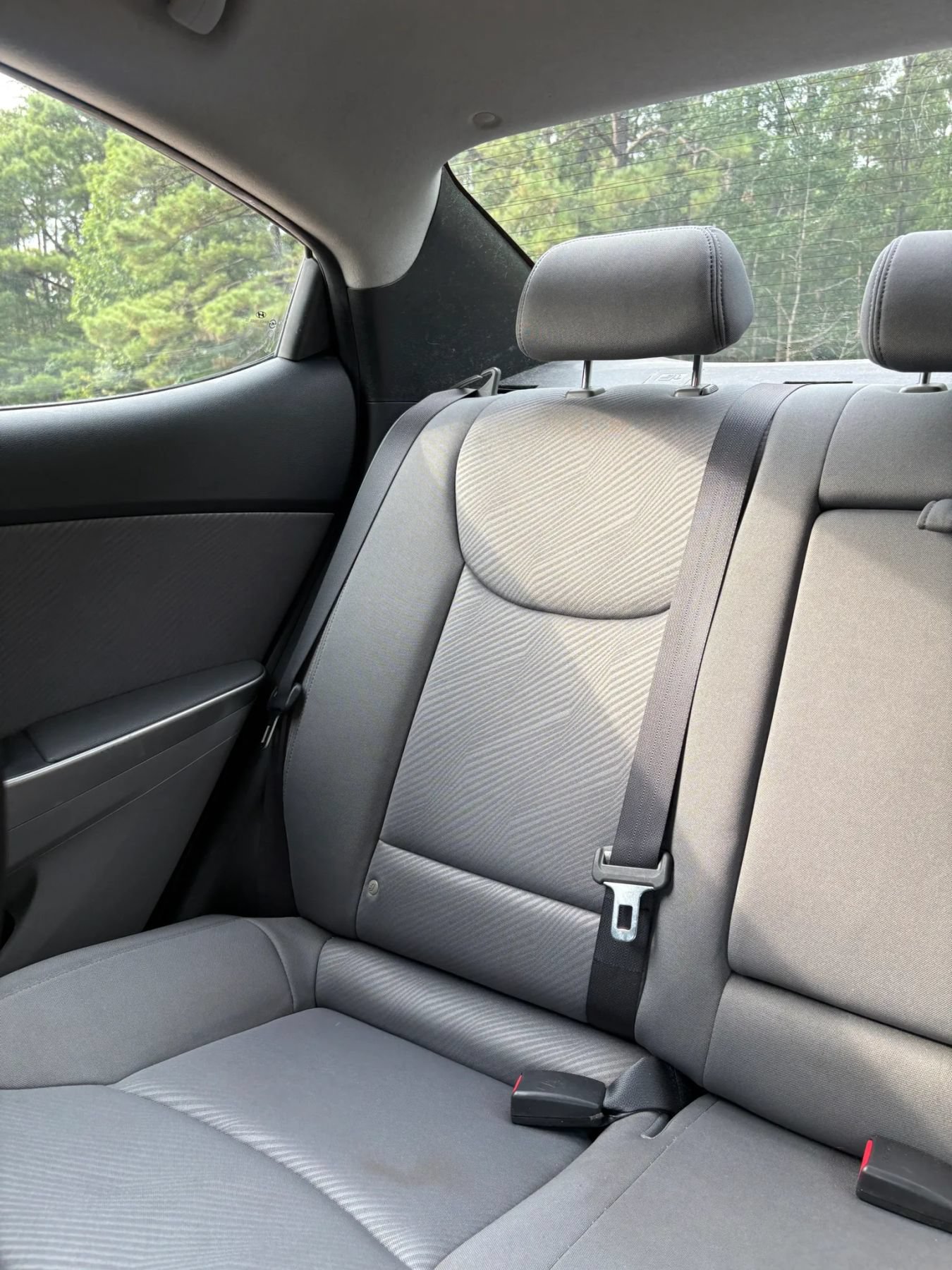 Used 2012 Hyundai Elantra GLS w/ Preferred Pkg 3 FWD image 13