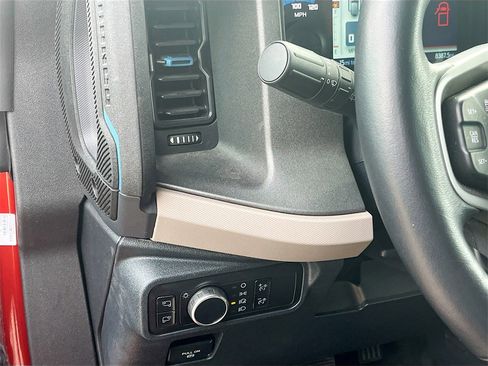 Used 2024 Ford Bronco Wildtrak image 10