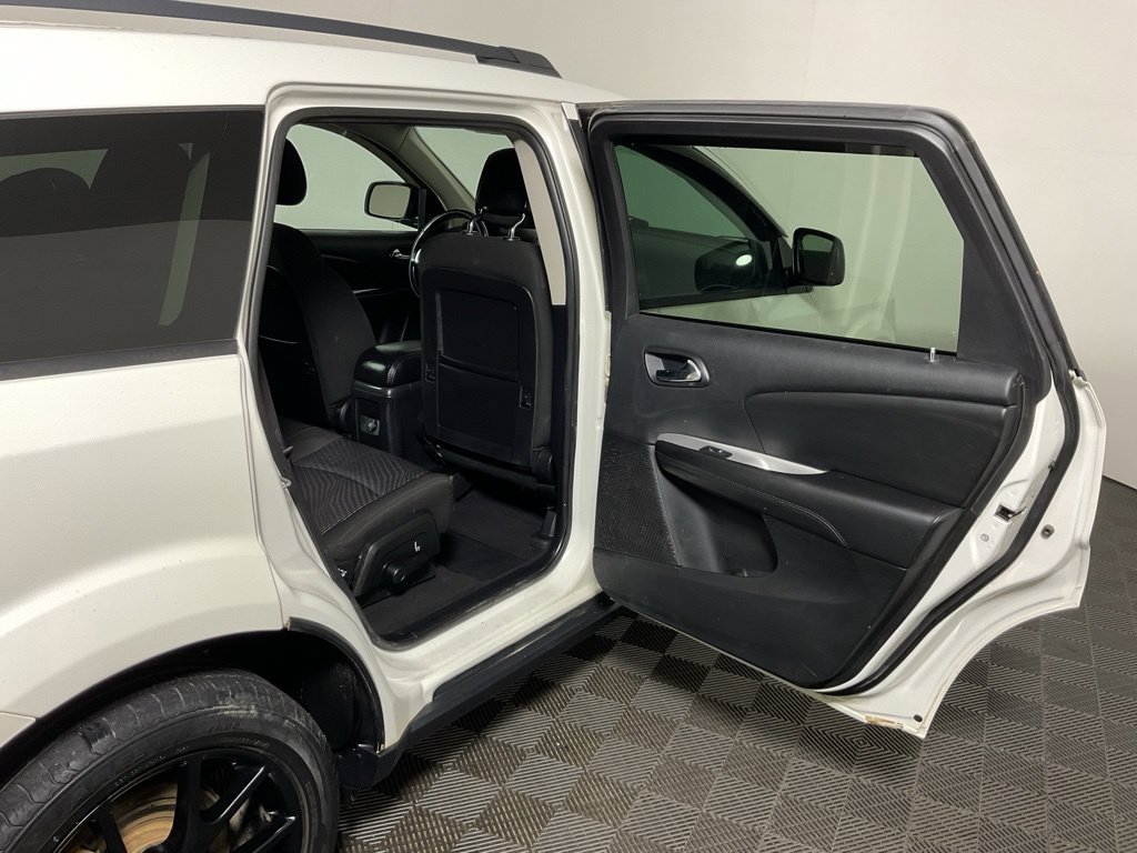 Used 2019 Dodge Journey SE w/ Premium Group AWD/4WD image 32