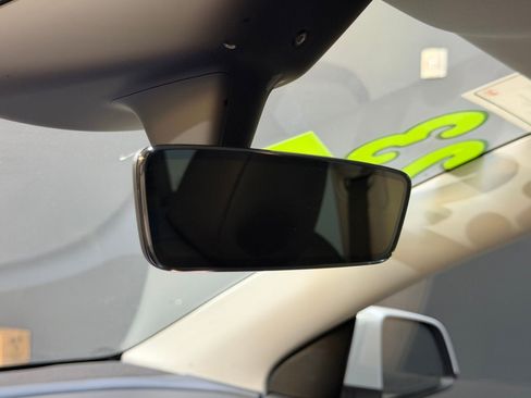 Used 2023 Tesla Model Y 2WD image 18
