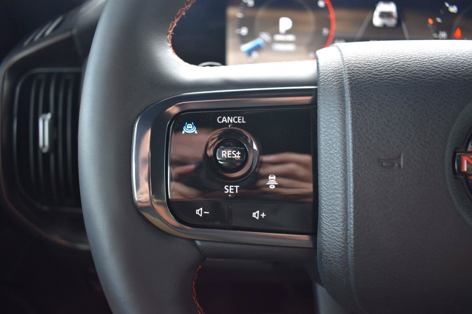 Certified 2025 Nissan Armada PRO-4X AWD/4WD image 37