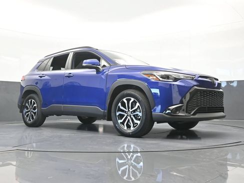 Used 2024 Toyota Corolla Cross AWD Hybrid image 57