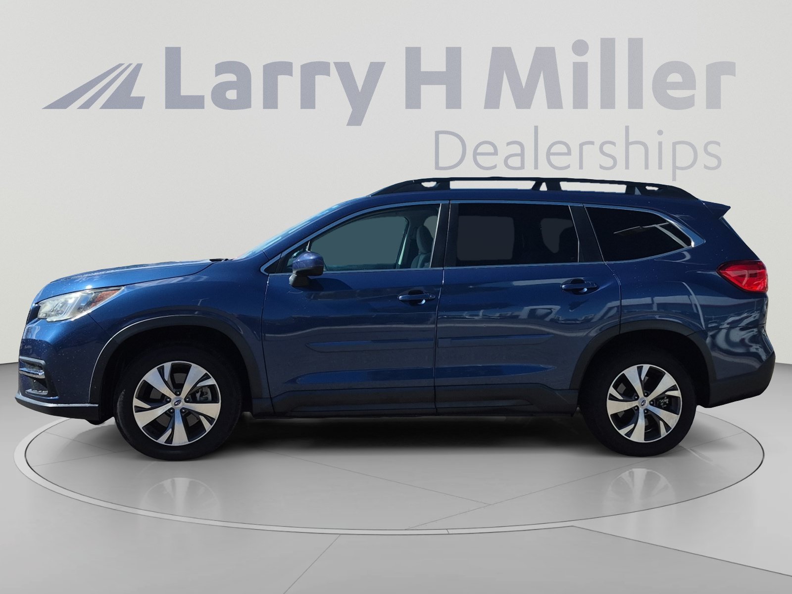 Used 2019 Subaru Ascent Premium AWD/4WD image 2