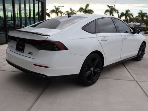 Used 2024 Honda Accord Sport image 3