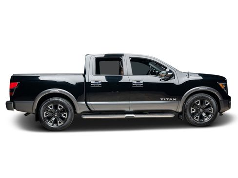 Used 2021 Nissan Titan Platinum Reserve w/ Moonroof Package RWD image 5