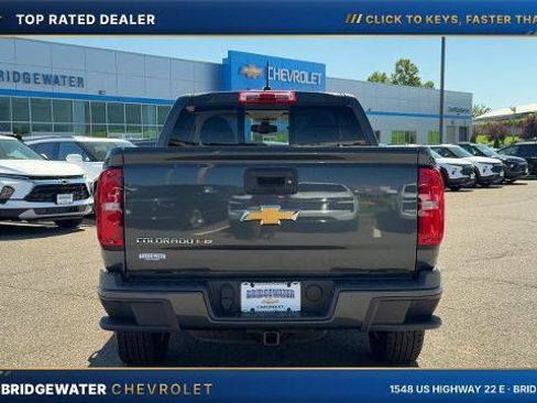 Used 2017 Chevrolet Colorado Z71 AWD/4WD image 8