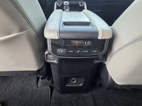 Used 2024 Toyota Grand Highlander FWD image 25