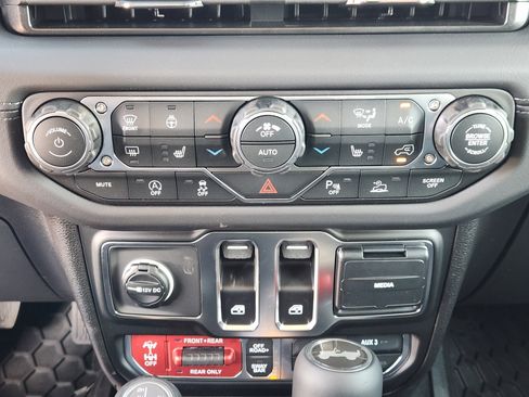 New 2026 Jeep Wrangler Rubicon image 15