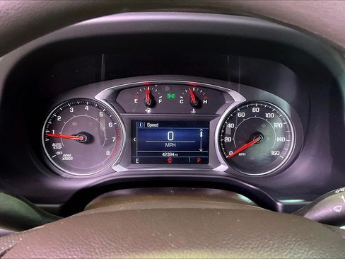 Used 2022 GMC Acadia SLE FWD image 14
