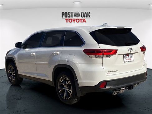 Used 2019 Toyota Highlander Plus image 5