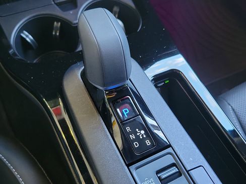 Certified 2024 Toyota Prius Limited image 28