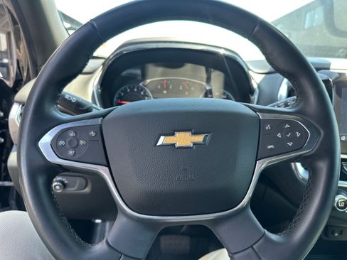 Used 2023 Chevrolet Traverse LT w/ LPO, Floor Liner Package AWD/4WD image 18