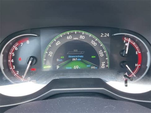 Used 2025 Toyota RAV4 XLE w/ Convenience Package image 27