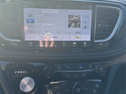 New 2026 Chrysler Pacifica Select image 16