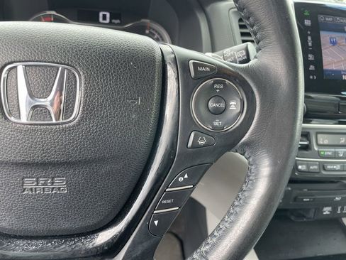 Used 2016 Honda Pilot Touring image 19