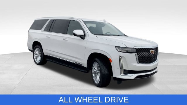 Used 2023 Cadillac Escalade ESV Luxury AWD/4WD image 2