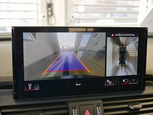 Certified 2025 Audi Q5 Prestige w/ Prestige Package image 21