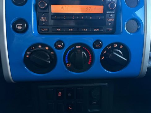 Used 2008 Toyota FJ Cruiser 4WD image 37