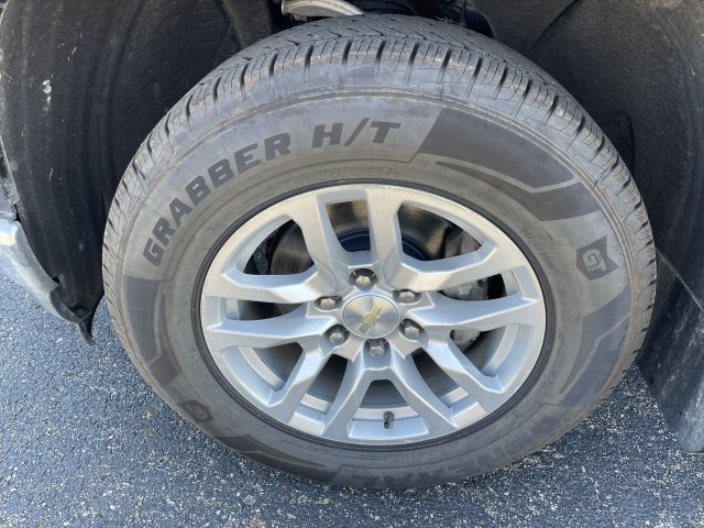 Used 2019 Chevrolet Silverado 1500 LT w/ All-Star Edition AWD/4WD image 2