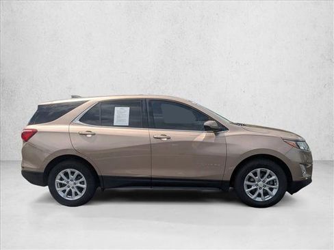 Used 2019 Chevrolet Equinox LT FWD image 4