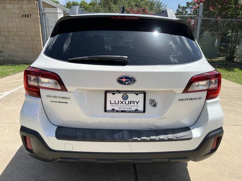 Used 2019 Subaru Outback 2.5i Premium w/ Popular Package #2 image 9