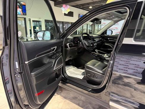Used 2025 Kia Telluride S image 23
