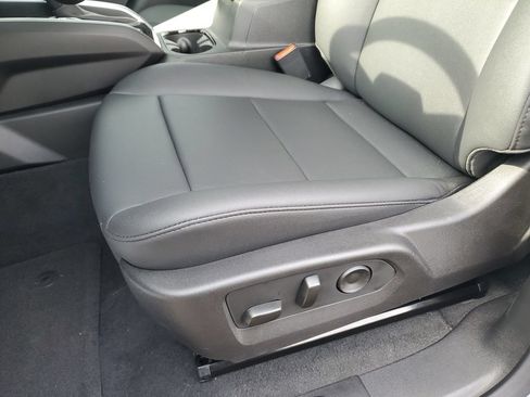 New 2026 Chevrolet Colorado Trail Boss w/ Midnight Edition AWD/4WD image 14