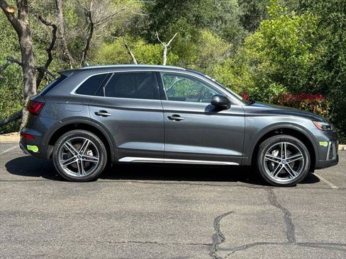 Certified 2023 Audi Q5 e Premium w/ Convenience Package AWD/4WD image 7