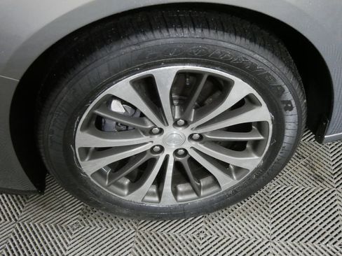 Used 2017 Buick LaCrosse Preferred image 10