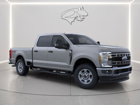New 2026 Ford F250 XLT w/ FX4 Off-Road Package image 7