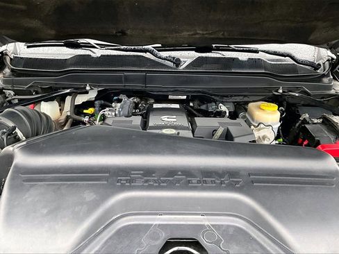 Used 2019 RAM 2500 Big Horn image 34