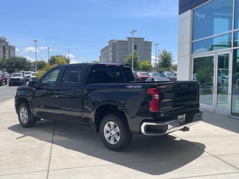 Used 2025 Chevrolet Silverado 1500 LT AWD/4WD image 2