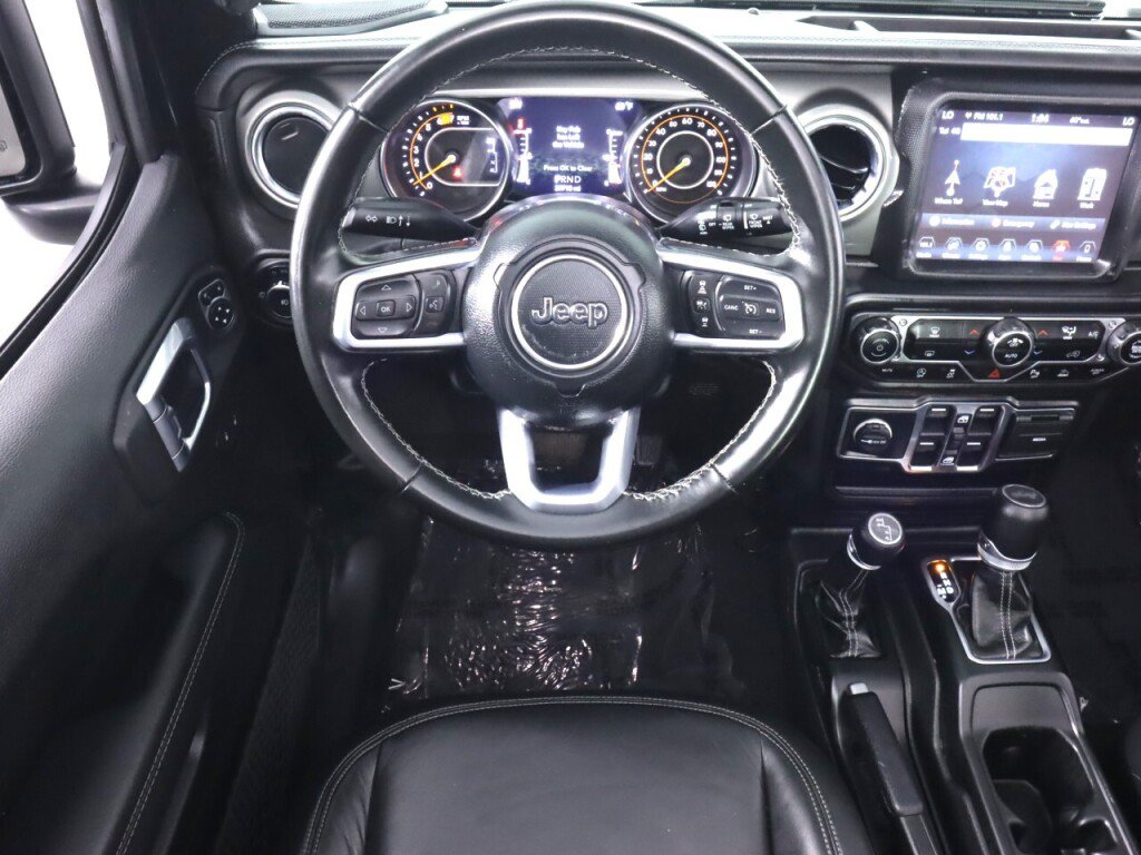 Used 2022 Jeep Wrangler Unlimited Sahara w/ Safety Group AWD/4WD image 36