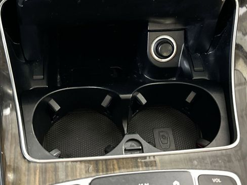 Used 2021 Mercedes-Benz GLC 300 4MATIC w/ Multimedia Package image 29