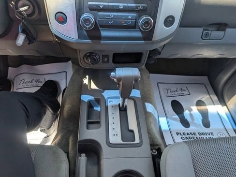 Used 2013 Nissan Frontier SV AWD/4WD image 12