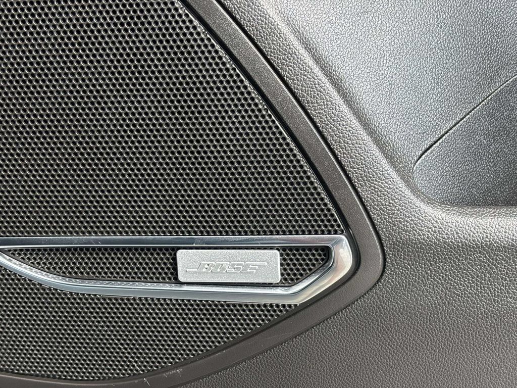 Used 2025 Buick Envision Sport Touring AWD/4WD image 19