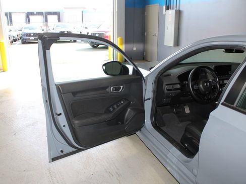 Used 2024 Honda Civic Sport image 7