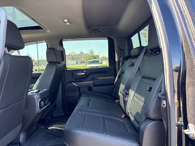 Used 2022 GMC Sierra 3500 Denali w/ Denali Black Diamond Edition AWD/4WD image 11