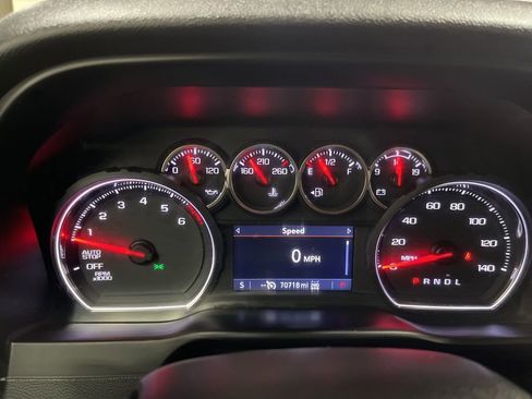 Used 2021 Chevrolet Silverado 1500 LT Trail Boss w/ Convenience Package II image 19