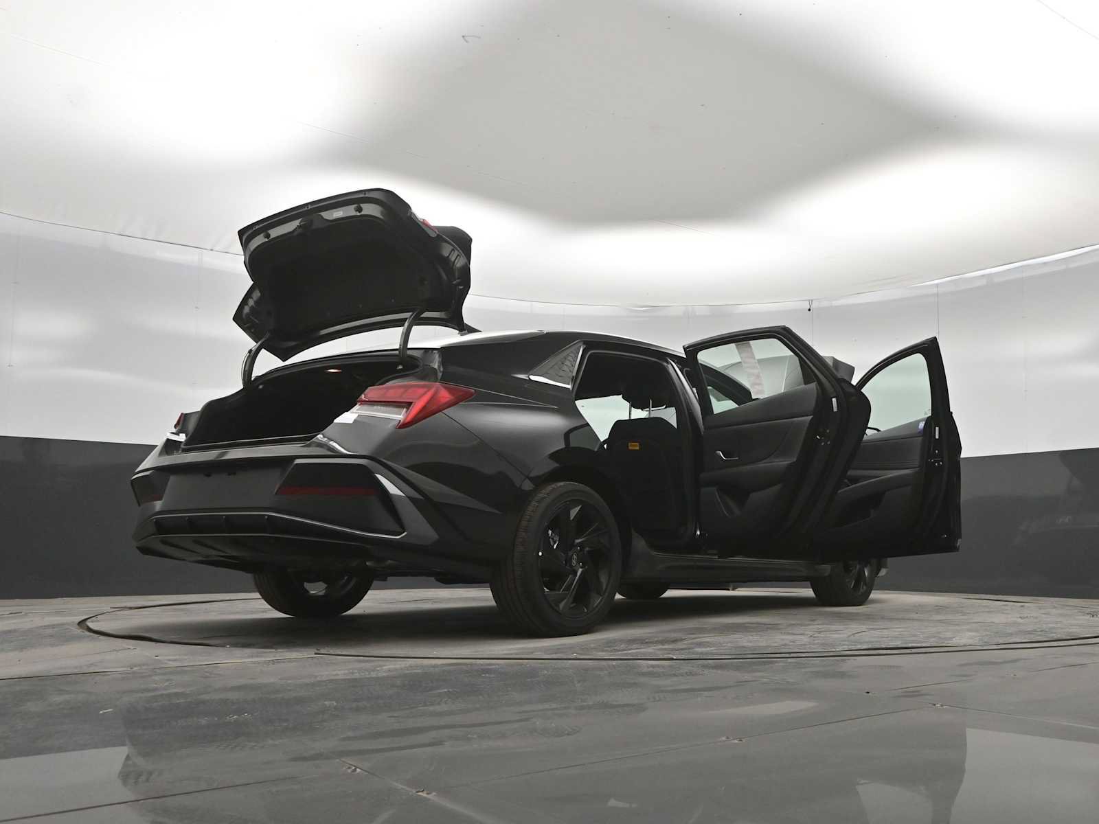 New 2026 Hyundai Elantra SEL Sport Premium FWD image 44