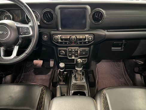 Used 2021 Jeep Wrangler Unlimited Sahara AWD/4WD image 14
