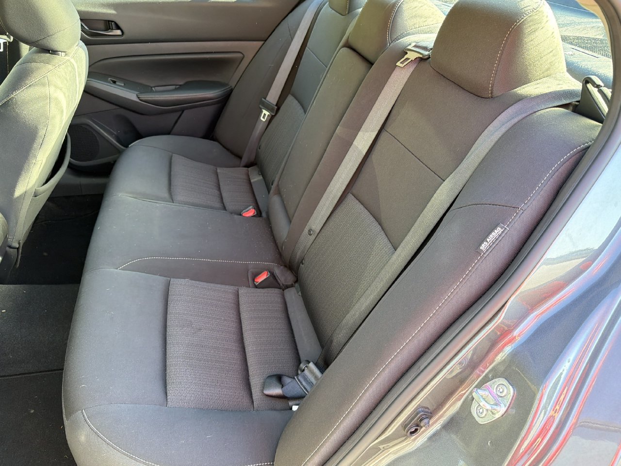 Used 2024 Nissan Altima 2.5 SV FWD image 17