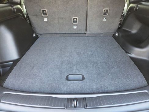 Used 2025 Jeep Grand Cherokee Laredo RWD image 18