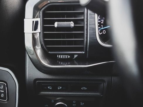 Used 2021 Ford F150 XLT w/ Equipment Group 302A High image 13