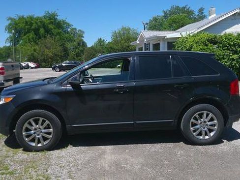Used 2013 Ford Edge SEL FWD image 12