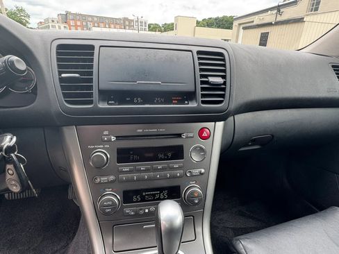 Used 2005 Subaru Legacy 2.5i Limited AWD/4WD image 19