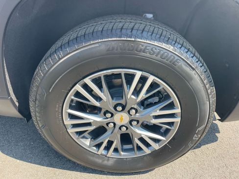 Used 2025 Chevrolet Traverse LT w/ LPO, Floor Liner Package image 33