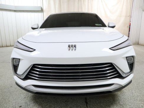 Used 2024 Buick Envista Preferred w/ Convenience I Package image 7